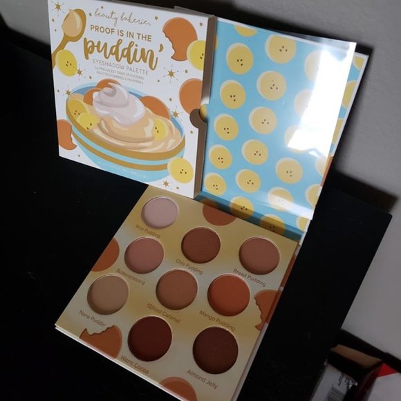 Beauty Bakerie Eye Shadow Color Palette - Picture 1 of 3